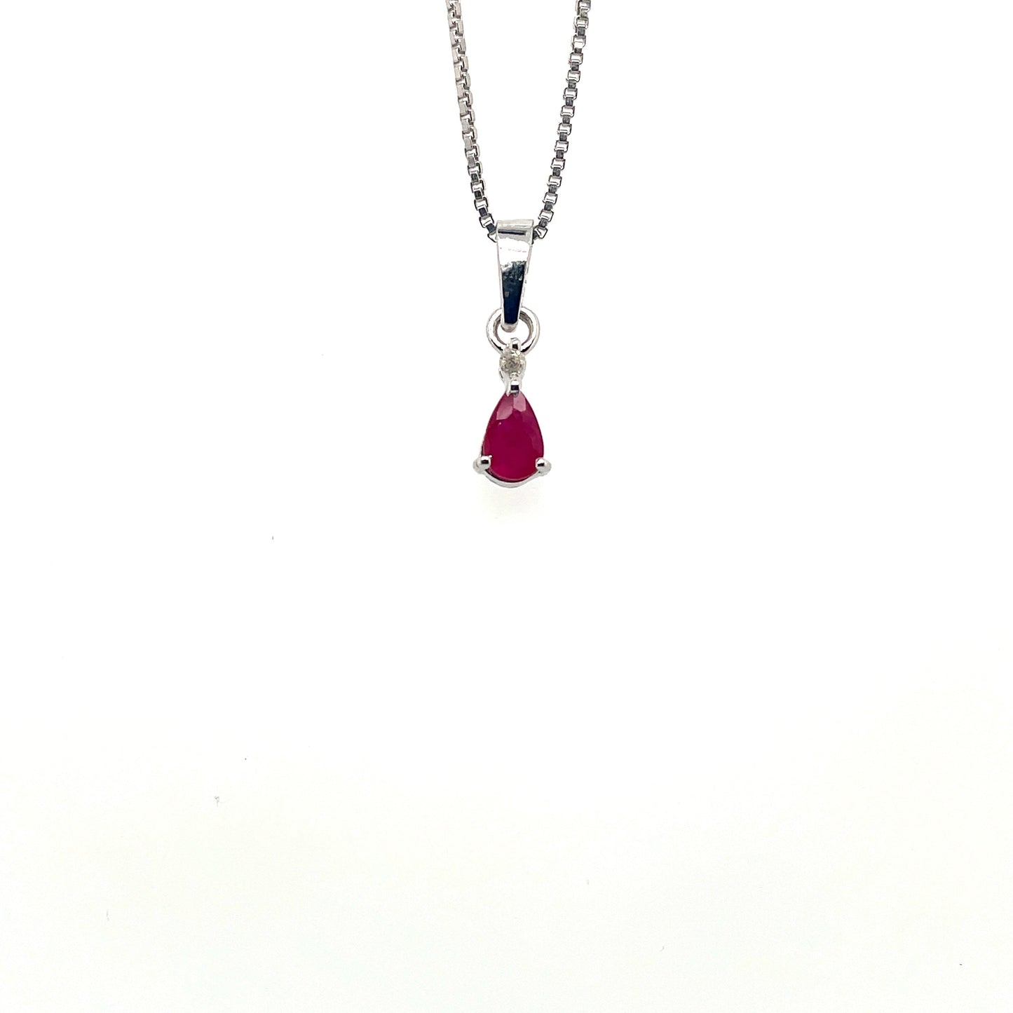 Sapphire Pendant in .925 Sterling Silver