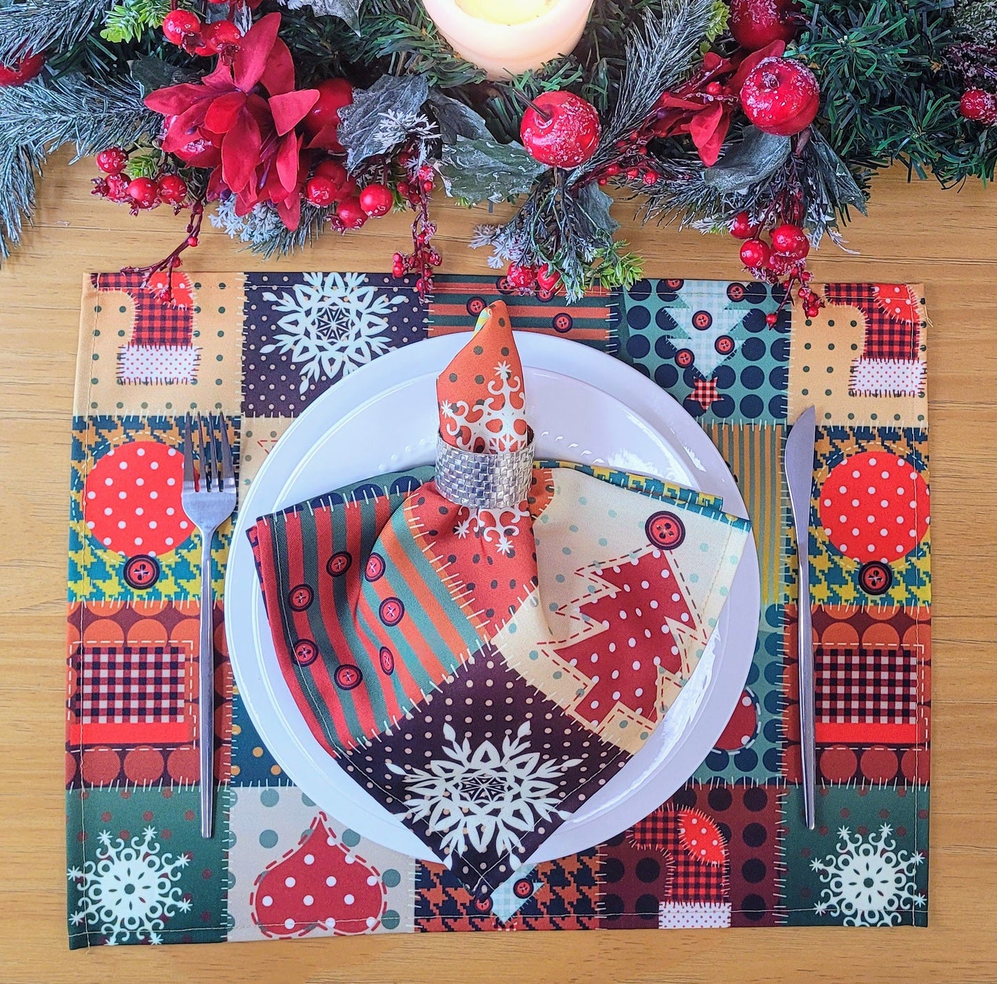 Set of 4 Christmas Patchwork Placemats 17" by 13" - Green