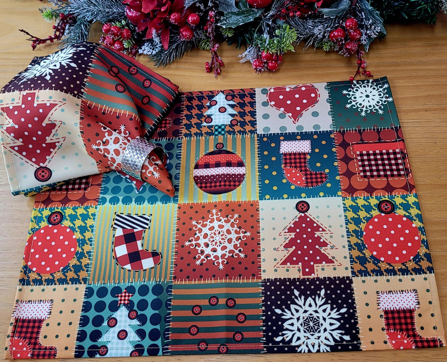Set of 4 Christmas Patchwork Placemats 17" by 13" - Green