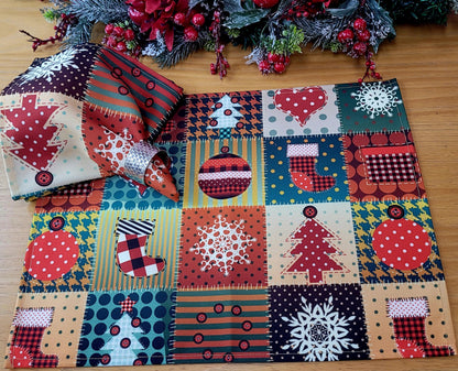 Set of 4 Christmas Patchwork Placemats 17" by 13" - Green