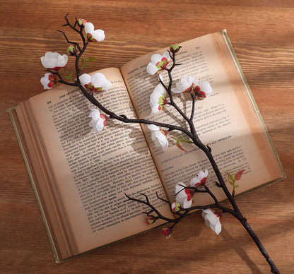Artificial Plum Blossom Branch for Home Decoration